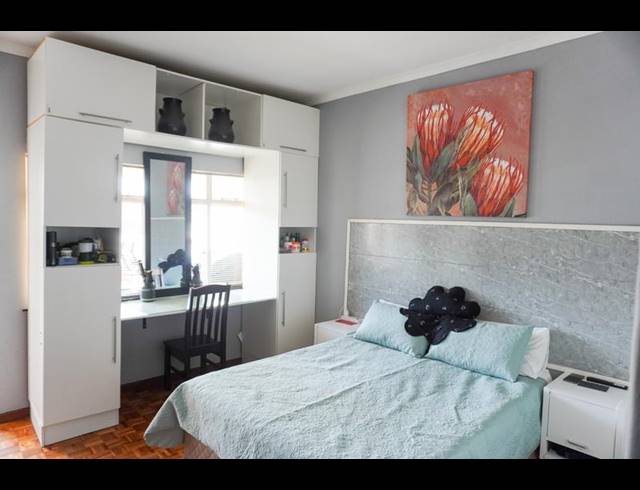 2 BEDROOM APARTMENT FOR SALE IN LEMOENKLOOF